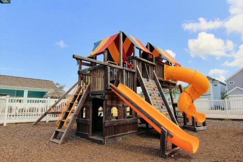 Parrot's Hideaway Townhouse