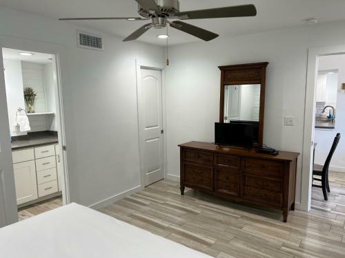 Apartamento Ec105 Newly Renovated, 2 First Floor Condo, Shared Pool & Grill, Boardwalk