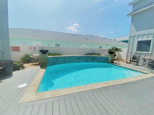 Sea Of Tranquility Townhouse