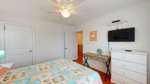 Villa Tc503 Townhome Located In Town, Close To Beach, Shared Pool, Pet Friendly