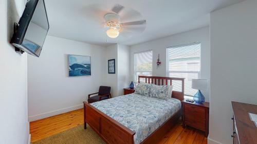 Villa Tc602 Townhome Located In Town, Close To Beach, Shared Pool, Pet Friendly