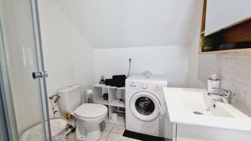 Apartamento J.mo Home - Louvroil - Calme - Id�al Couple - D�placement Pro