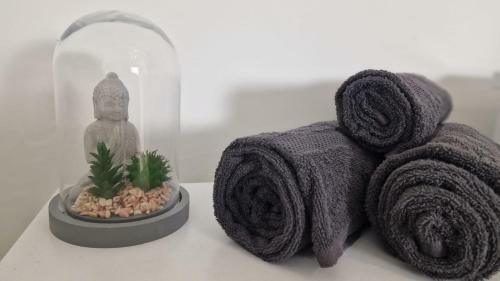 Apartamento J.mo Home - Louvroil - Calme - Id�al Couple - D�placement Pro