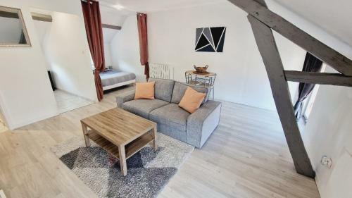 Apartamento J.mo Home - Louvroil - Calme - Id�al Couple - D�placement Pro