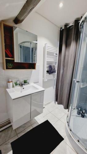 Apartamento J.mo Home - Louvroil - Calme - Id�al Couple - D�placement Pro