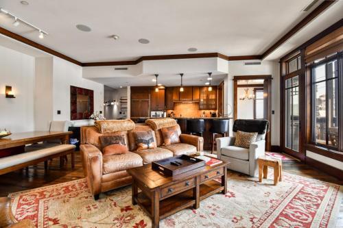 Arrowleaf Lodge - 3 Bed Condo #302