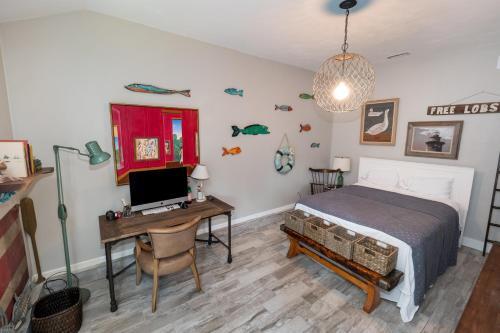 Absalom Cove Home