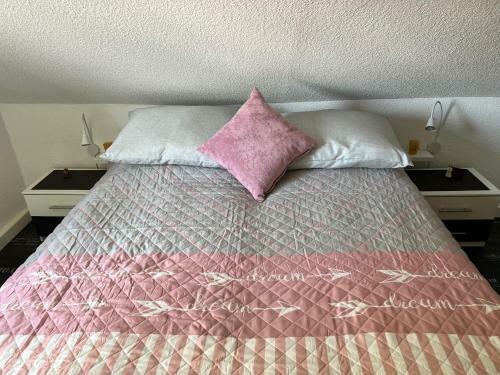 Apartamento Herzlich Willkommen In Der Dachstube Niestetal