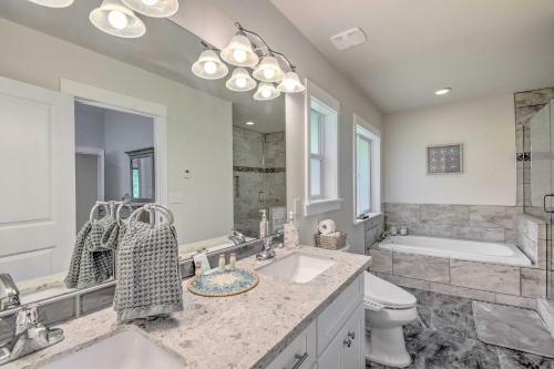 Seaside Property With Fire Pit, Steps To Beach!