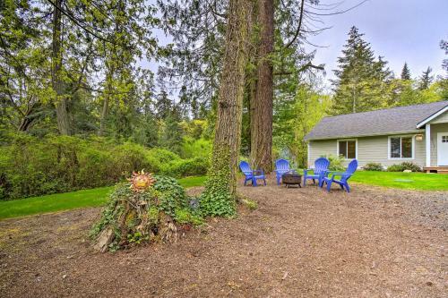 Seaside Property With Fire Pit, Steps To Beach!