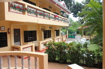 Posada Cherrys @ Home Rooms For Rent