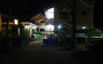 Posada Cherrys @ Home Rooms For Rent