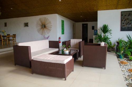 Panglao Homes Resort & Villas