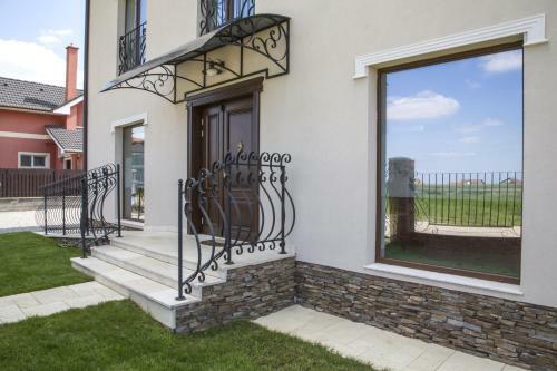 Hostal Sunrise Villa