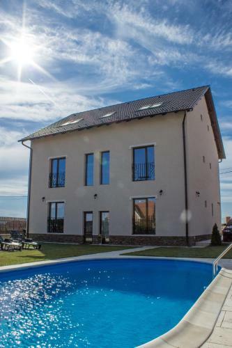Hostal Sunrise Villa