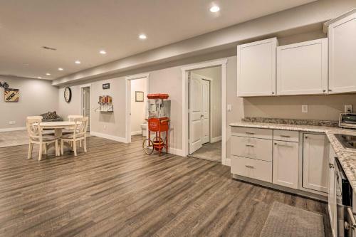 Lovely Cheyenne Home With Fireplace And Grill!