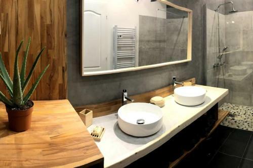 Charmant Gite Ind�pendant, Entour� De Nature.
