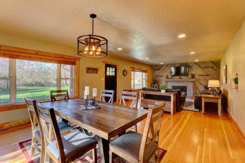 Maverick Log Home Deluxe Retreat