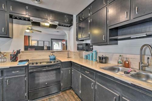 Charming Hampton Home With Yard, 6 Mi To Beach!