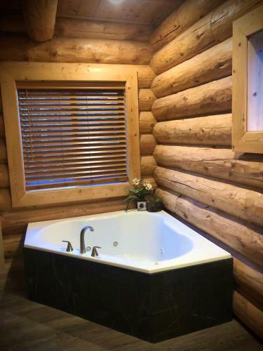 Duck Creek Village Chalet