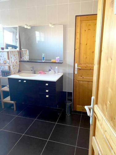 Maison De 4 Chambres Avec Jacuzzi Jardin Clos Et Wifi A Perpignan