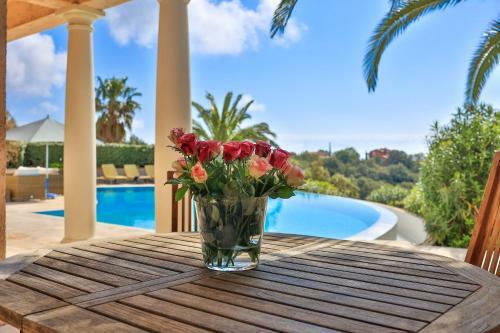 Villa Horizon Bleu F�r 8 Pers., Luxuri�s, Pool