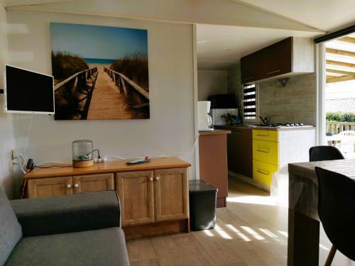 Chalet Proche De La Mer - Piscines Chauffees