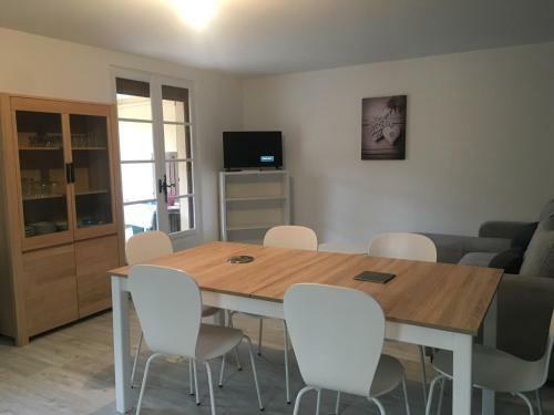 Maison Familiale Avec Piscine Priv�e