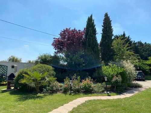 Bed & Breakfast Chambre D'h�tes La Belgerie