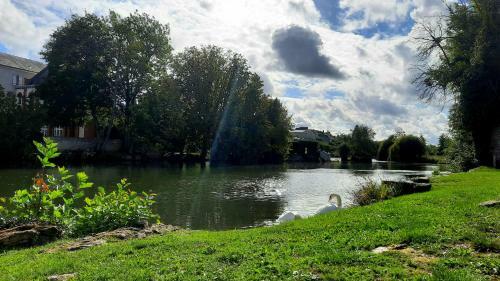 Apartamento Charming 1-bed Studio In Saint-pierre-les-nemours