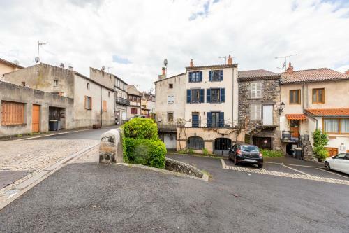 Apartamentos Les Vo�tes De Saturnin