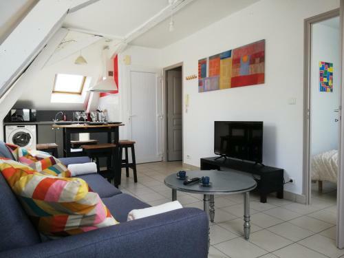 Apartamento G�te De L'artiste Segr� ? T2 Confort ? Centre ? 2 Lits