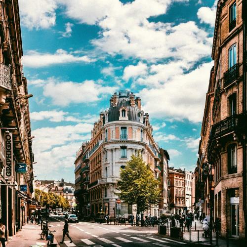 Toulouse Centre Superb Apartment With Parking