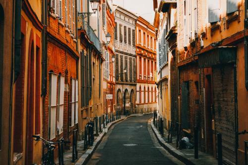 Toulouse Centre Superb Apartment With Parking