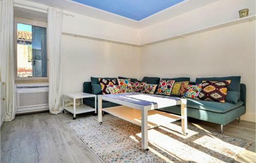 Awesome Home In Verfeuil With 3 Bedrooms