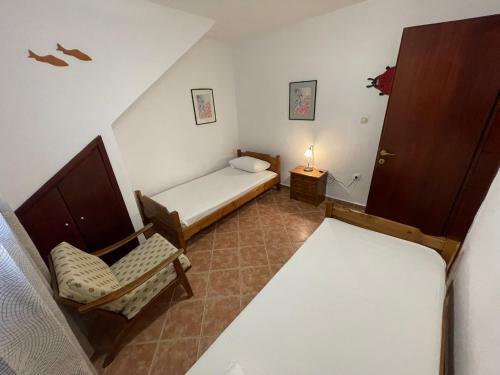 Hostal Galazia Akti Seaside Apartments