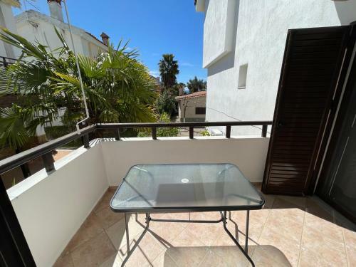 Hostal Galazia Akti Seaside Apartments