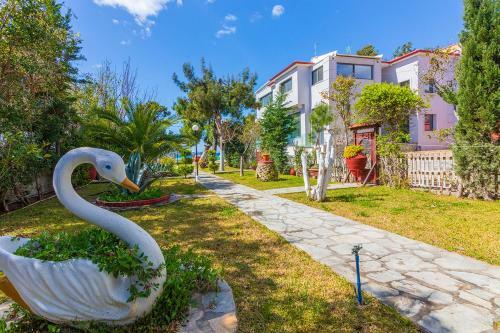 Hostal Galazia Akti Seaside Apartments