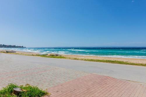 Hostal Galazia Akti Seaside Apartments