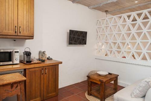 Hostal Y Apartamentos En El Centro La J�bega By Conil Home