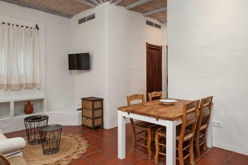 Hostal Y Apartamentos En El Centro La J�bega By Conil Home