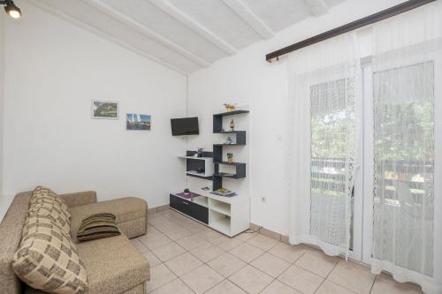 Apartments Mira