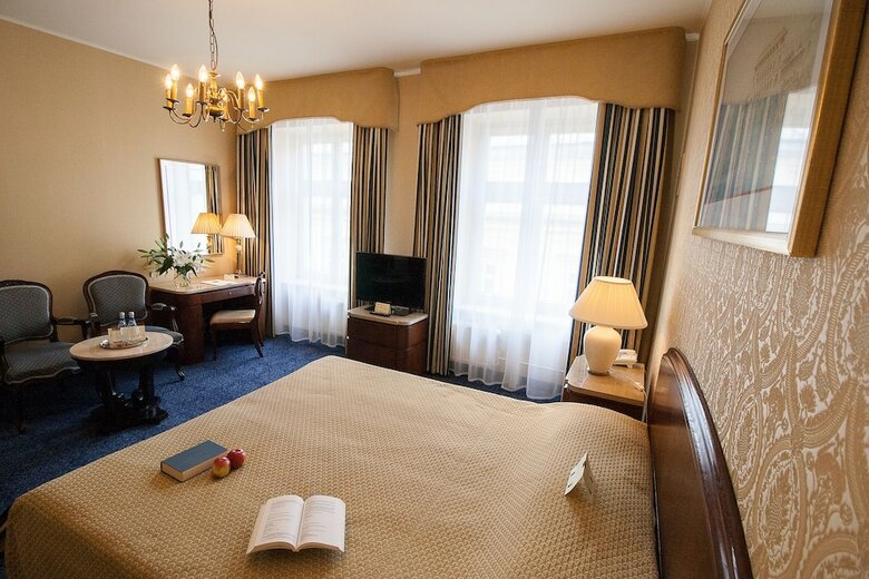 Grand Hotel