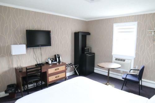 Walkerton Inn Motel