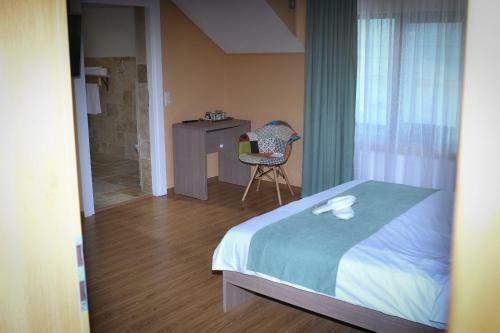 Hostal Pensiunea La Rogo