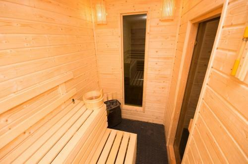 Hostal Sziklakert Fogad�