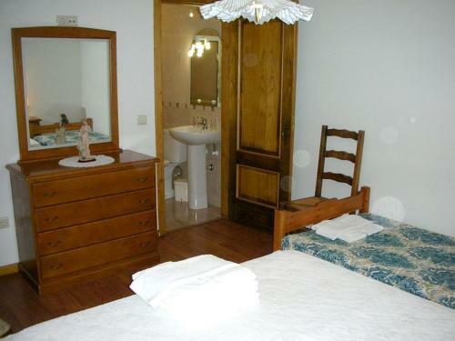 2 Bedrooms Villa With Shared Pool Jacuzzi And Enclosed Garden At Pedraca