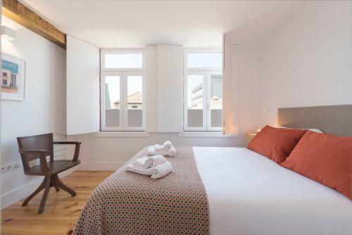 Lovelystay - Top Floor Balcony Apartment