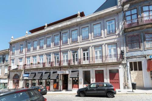 Lovelystay - Top Floor Balcony Apartment