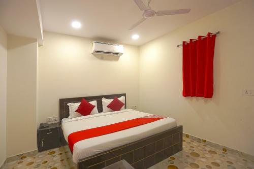 Hotel Oyo 41215 Three Kings